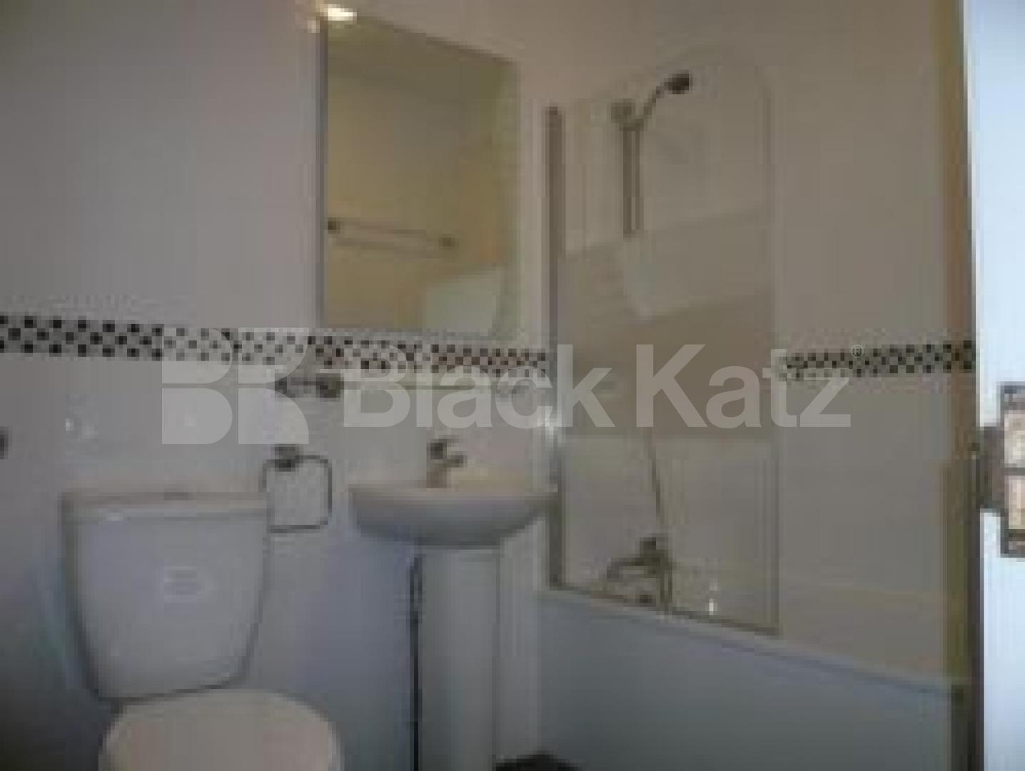 			2 Bedroom, 1 bath, 1 reception Flat			 The Broadway, Crouch End